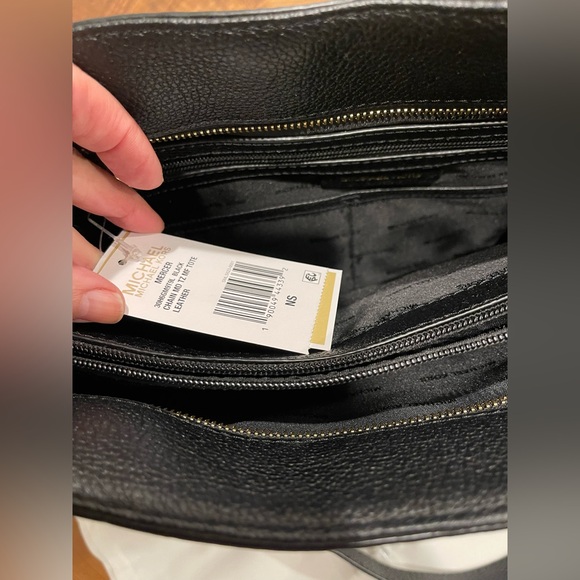 Michael Kors Black Tote Gold Chain The Mercer leather NWT - Picture 7 of 10